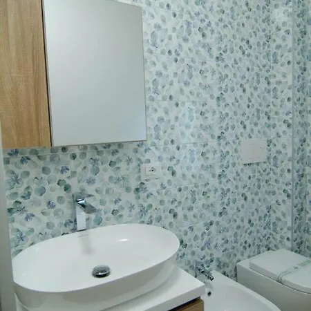 Apartment Nel Cuore Di Con Parcheggio Di Fronte Parma